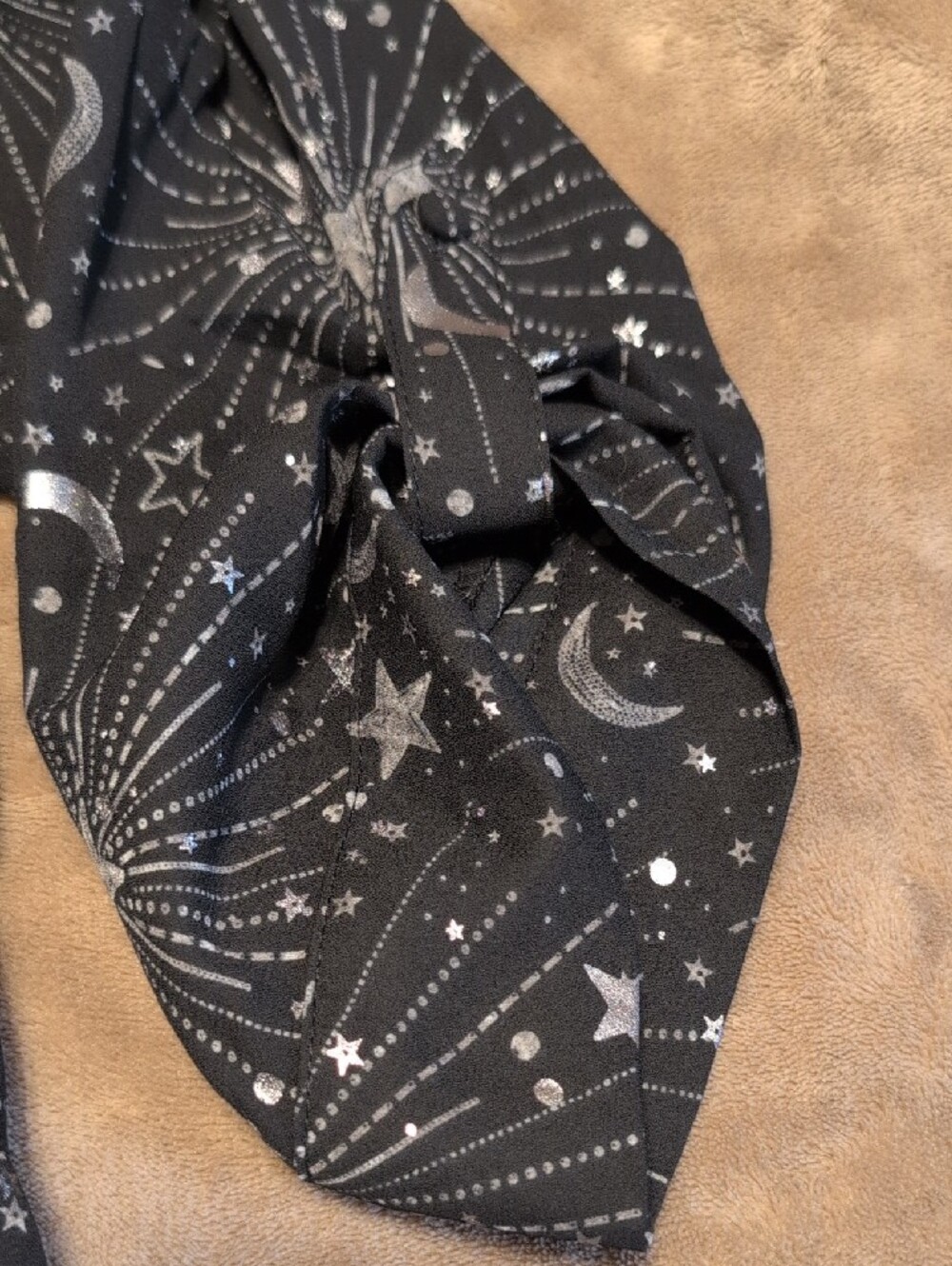 Torrid Harper Black Celestial Print Women’s Blouse Size 00 - Picture 2 of 5